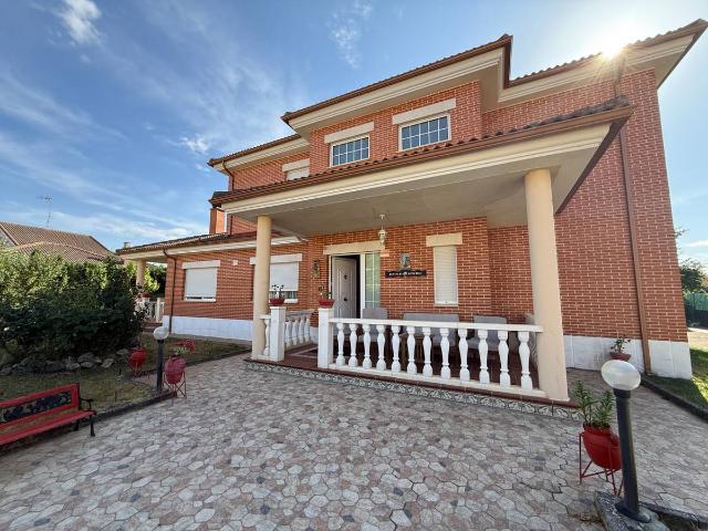 Chalet en venta en Carrión De Los Condes, Castilla y León