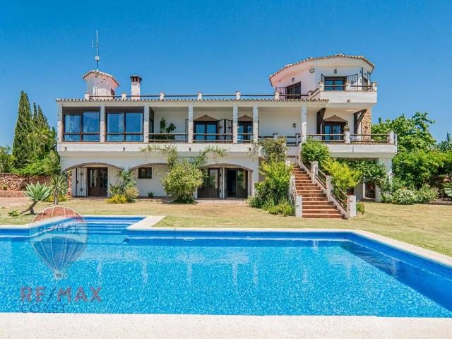 Villa en venta en Cártama