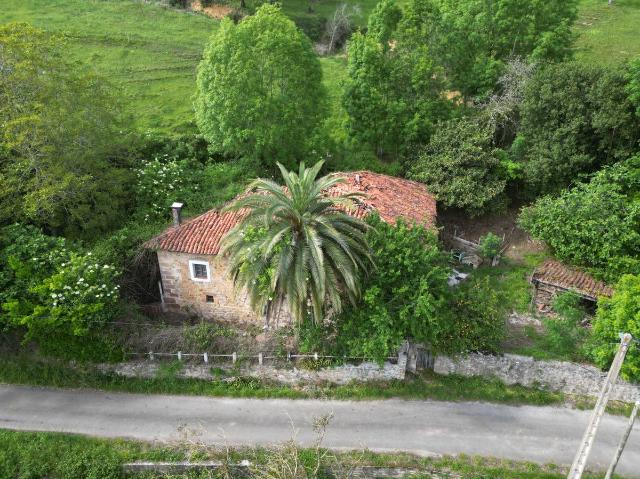 Chalet en venta en Santiago de Cartes, Cartes