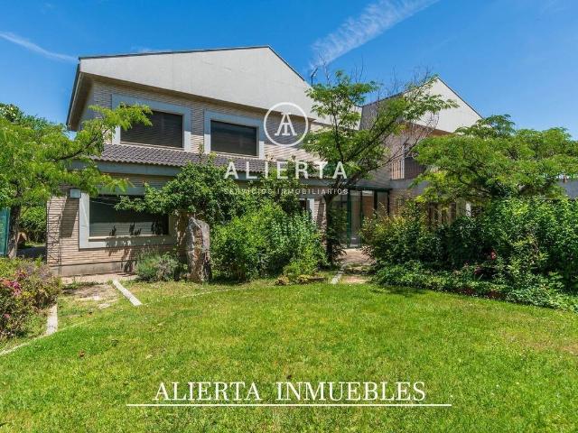 Chalet en venta en Casco Histórico, Zaragoza