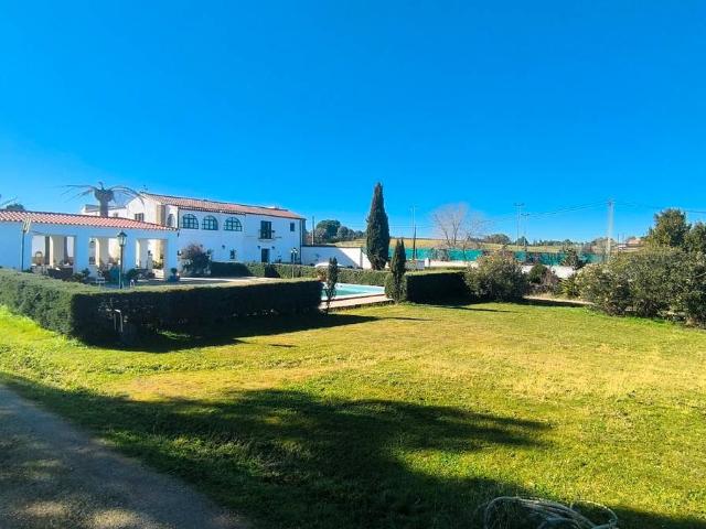 Chalet en venta en Casar De Cáceres, Extremadura