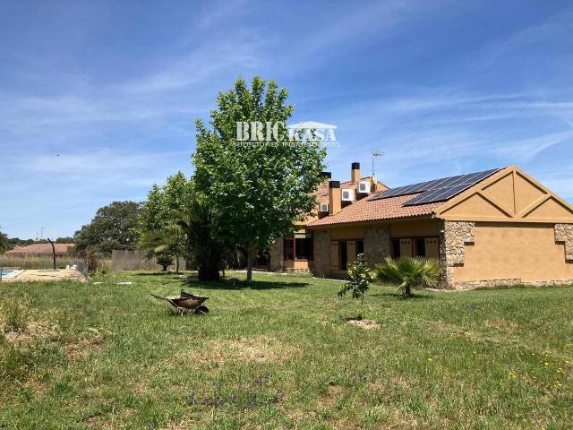 Chalet en venta en Casar De Cáceres, Cáceres