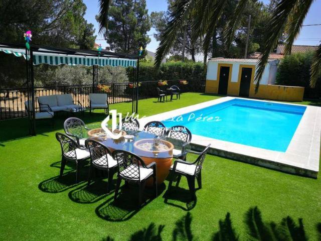 Chalet en venta en Casar De Cáceres, Extremadura