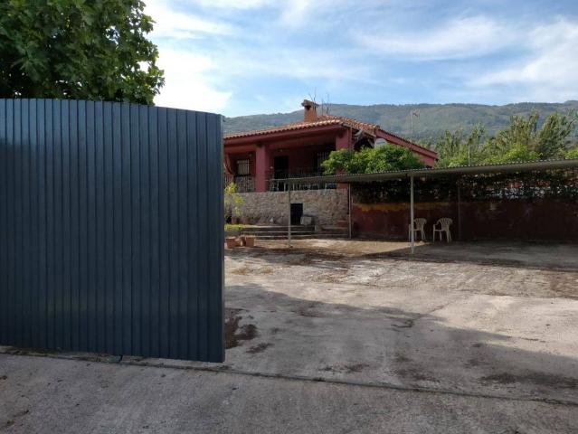 Chalet en venta en Casas Del Castañar, Extremadura