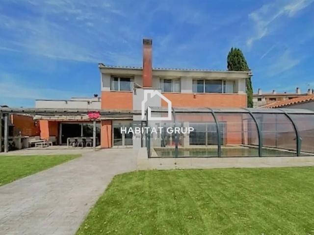 Villa en venta en Cassà De La Selva