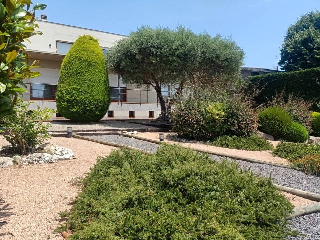 Villa en venta en Cassà De La Selva