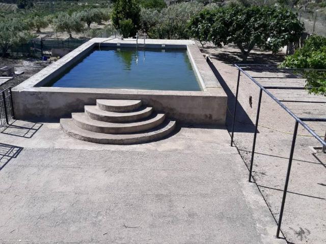 Villa en venta en Castalla