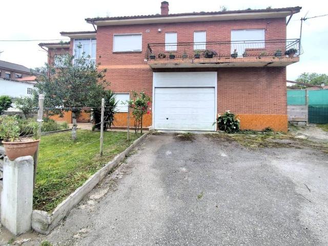 Chalet en venta en Castañeda, Cantabria