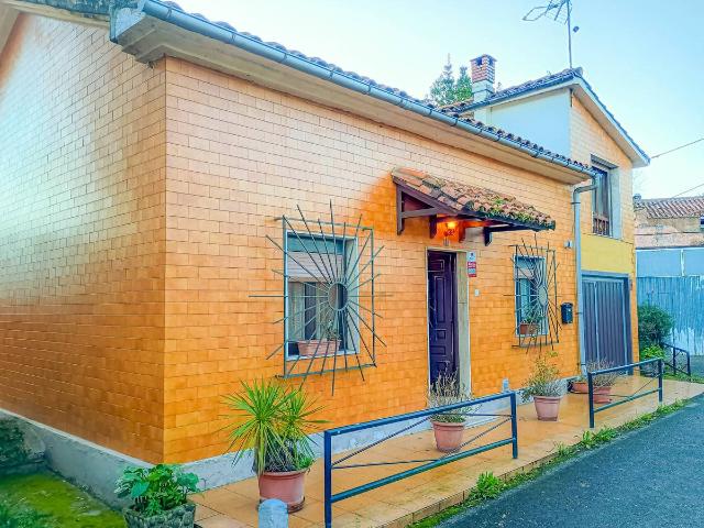 Chalet en venta en Castañeda, Cantabria