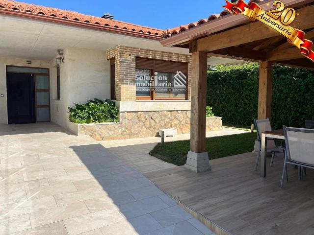 Chalet en venta en Castellanos De Moriscos, Castilla y León