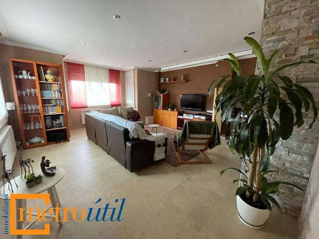 Villa en venta en Castellanos De Moriscos, Urbanización la Almunia