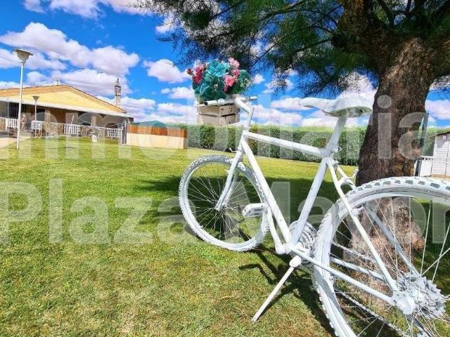 Chalet en venta en Urbanización Altozano, Castellanos De Villiquera