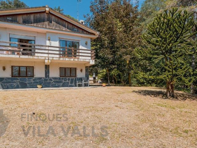 Villa en venta en Sant Quirze Safaja
