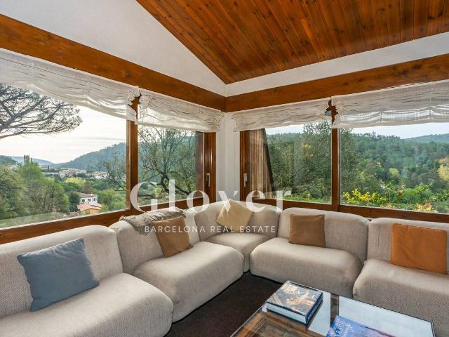 Villa en venta en Sant Quirze Safaja