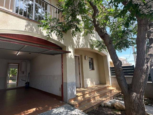 Chalet en venta en Castellet I La Gornal, Barcelona