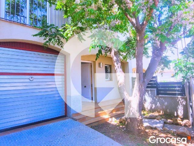 Villa en venta en Castellet I La Gornal, el Poblenou