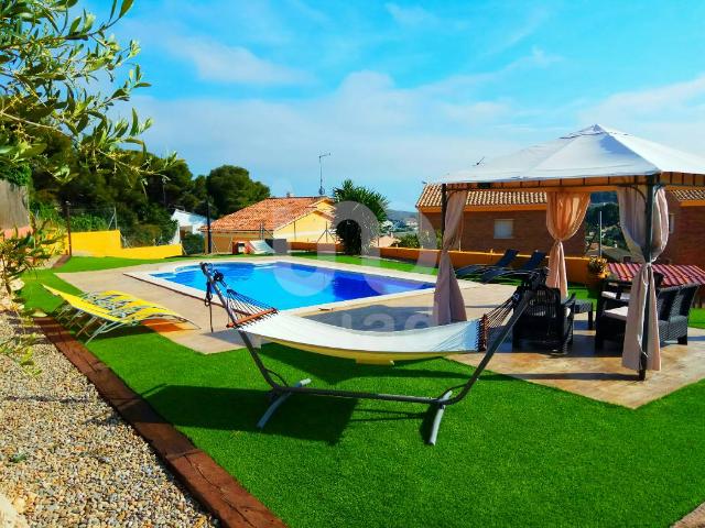 Villa en venta en Castellet I La Gornal, el Poblenou