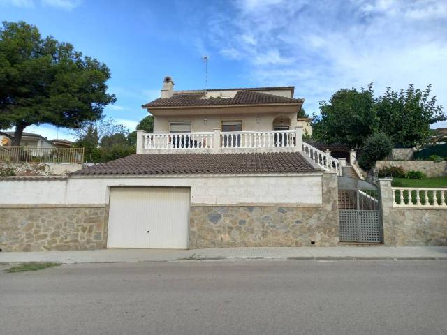 Villa en venta en Castellet I La Gornal, el Poblenou