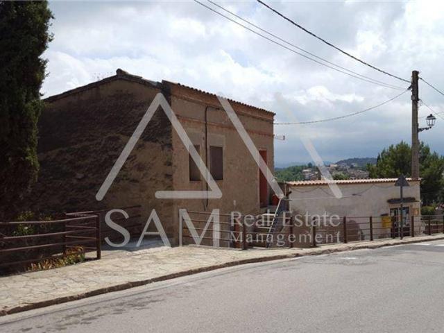 Chalet en venta en Castellgalí, Barcelona