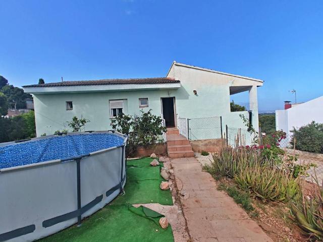Villa en venta en Castellvell Del Camp