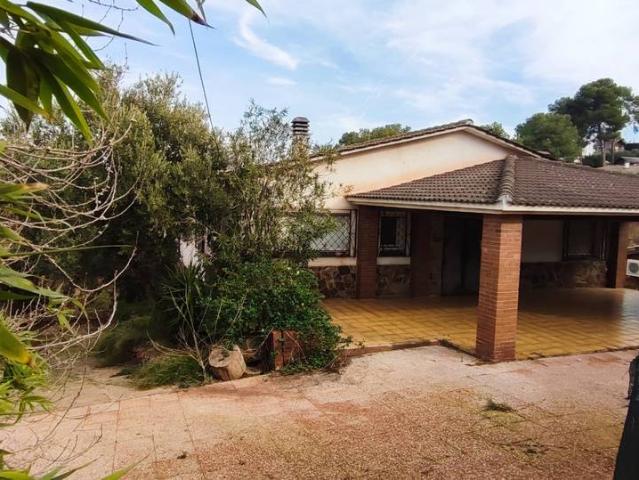 Chalet en venta en Castellví de Rosanes, Barcelona