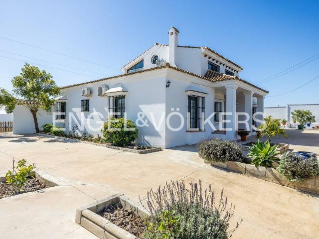 Chalet en venta en Castilleja Del Campo, Andalucía