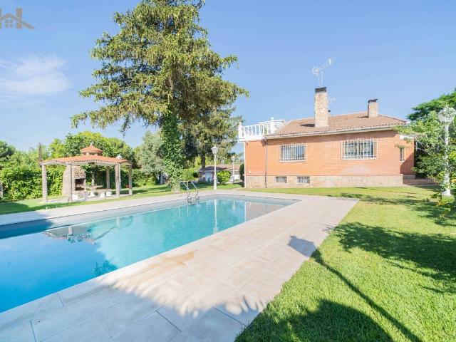 Chalet en venta en Villaviciosa De Odón, Madrid