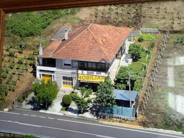 Villa en venta en Castrelo De Miño