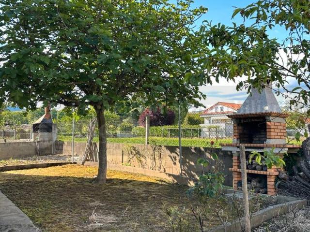 Villa en venta en Castrelo Do Val
