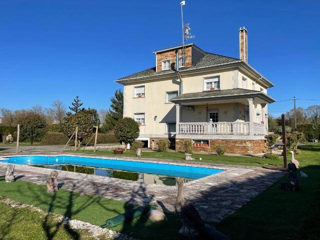 Chalet en venta en Terra Chá, Galicia