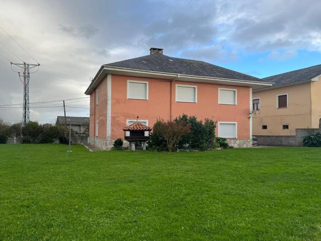 Chalet en venta en Moldes, Castropol