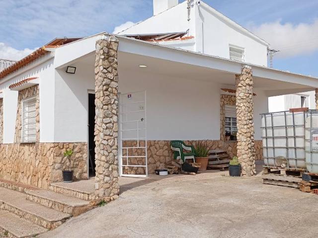 Chalet en venta en Caudete, Castilla-La Mancha