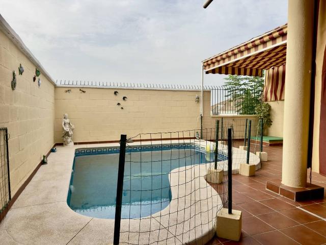 Chalet en venta en Mairena Pueblo, Mairena Del Aljarafe