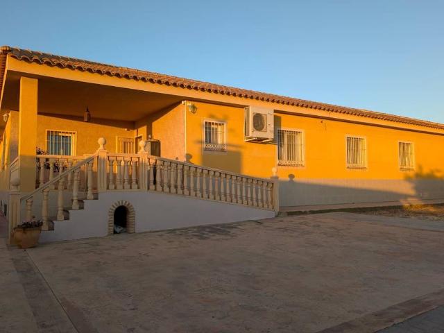 Chalet en venta en Casco Antiguo - Santa Cruz - Ayuntamiento, l'Alacantí