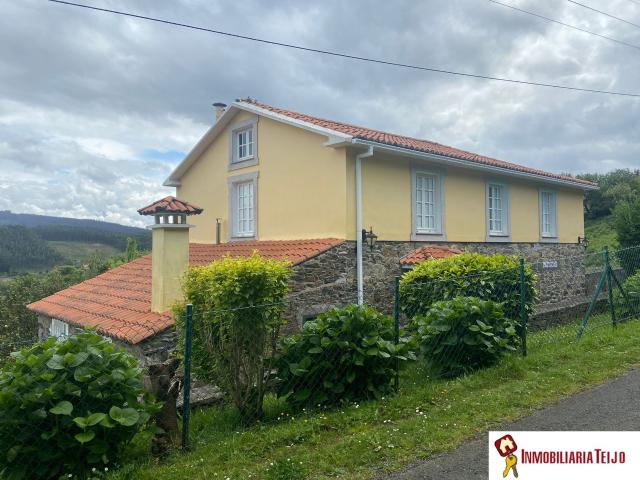 Chalet en venta en Cedeira, Ferrol