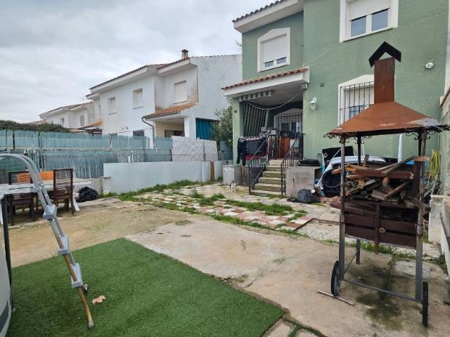 Chalet en venta en Cedillo Del Condado, Castilla-La Mancha