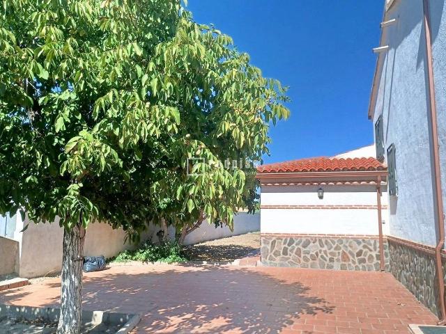 Chalet en venta en Cedillo Del Condado, Castilla-La Mancha