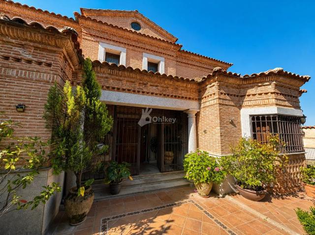 Chalet en venta en Cedillo Del Condado, Castilla-La Mancha