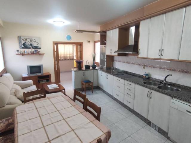 Villa en venta en Celanova, As Lobeiras