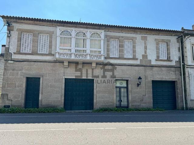 Villa en venta en Cenlle