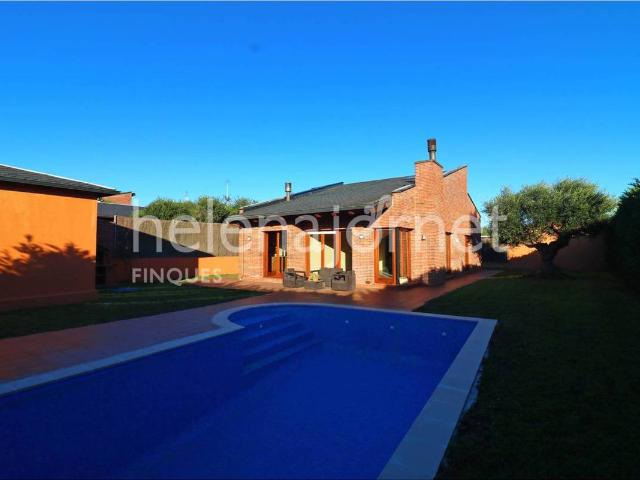 Chalet en venta en Vidreres, Girona