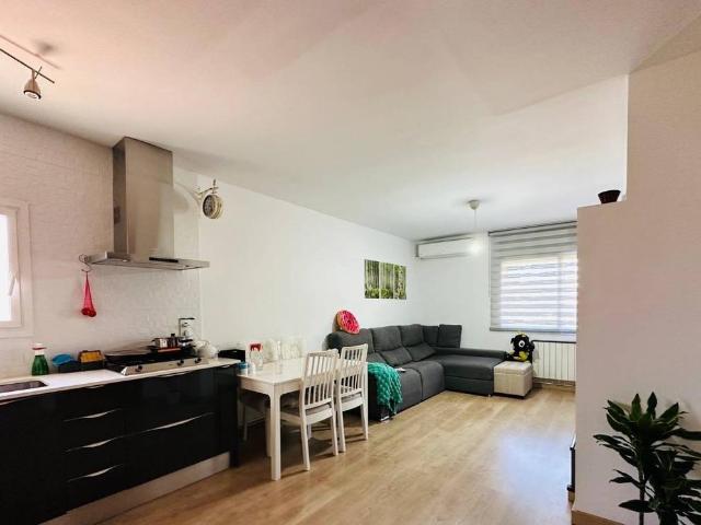 Villa en venta en Sant Joan Despí, Centre