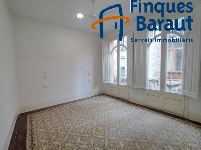 Villa en venta en Figueres