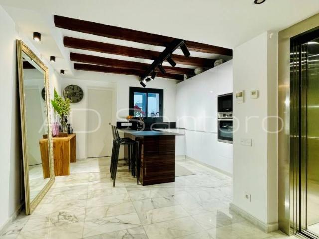 Villa en venta en Vilanova I La Geltrú, Centrevila