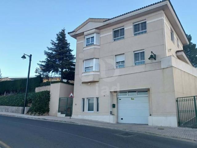 Villa en venta en Alcoy