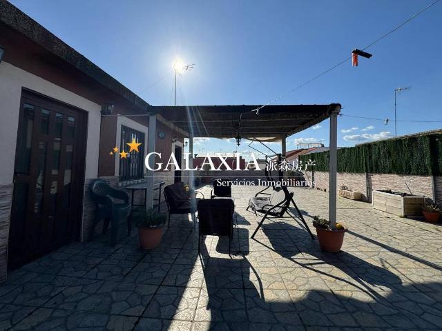 Villa en venta en Parla, La Laguna
