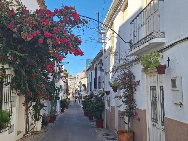 Chalet en venta en Barriada Islas Canarias, Estepona