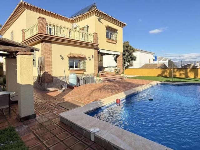 Chalet en venta en Barrio de San Antón, Alhaurín el Grande
