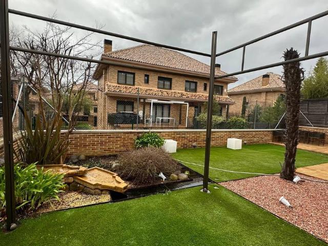 Chalet en venta en Villaviciosa De Odón, Madrid