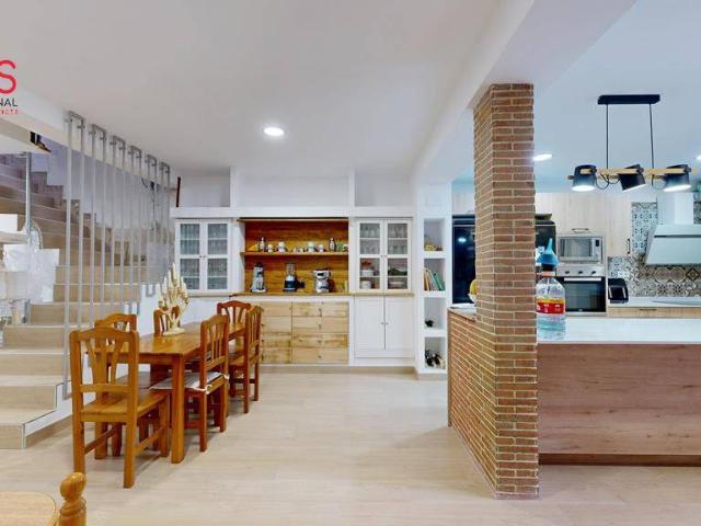 Chalet en venta en Mutxamel, Valencia